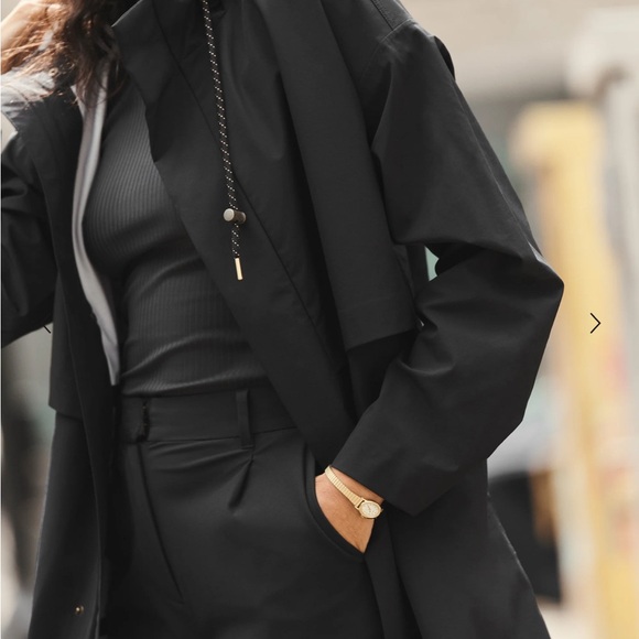 Rhone Tens Black Hooded Long Raincoat Jacket NWT Size L Waterproof Outerwear - Picture 7 of 8